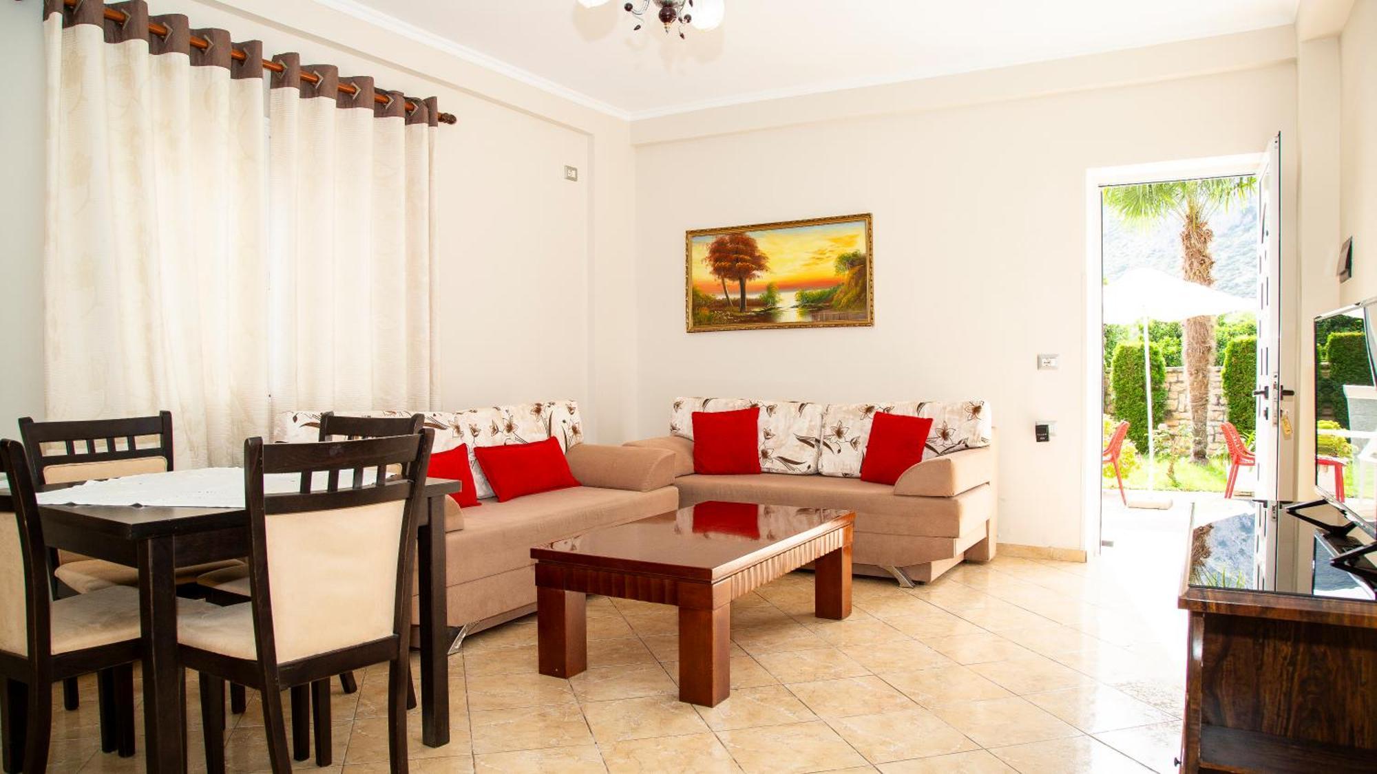 בורש Vila Florika Hotel מראה חיצוני תמונה