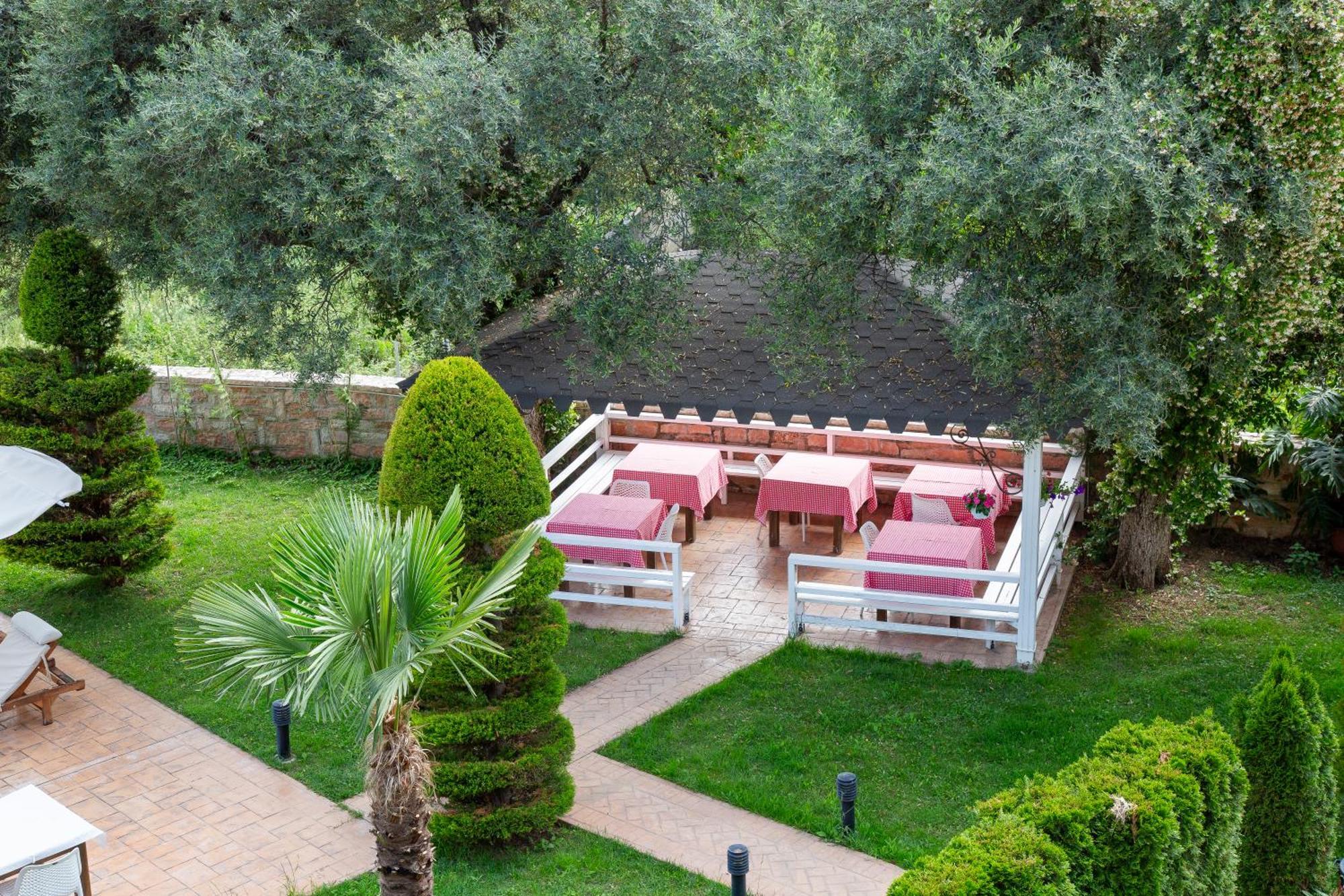בורש Vila Florika Hotel מראה חיצוני תמונה