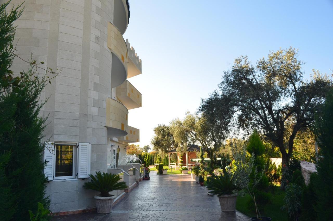 בורש Vila Florika Hotel מראה חיצוני תמונה